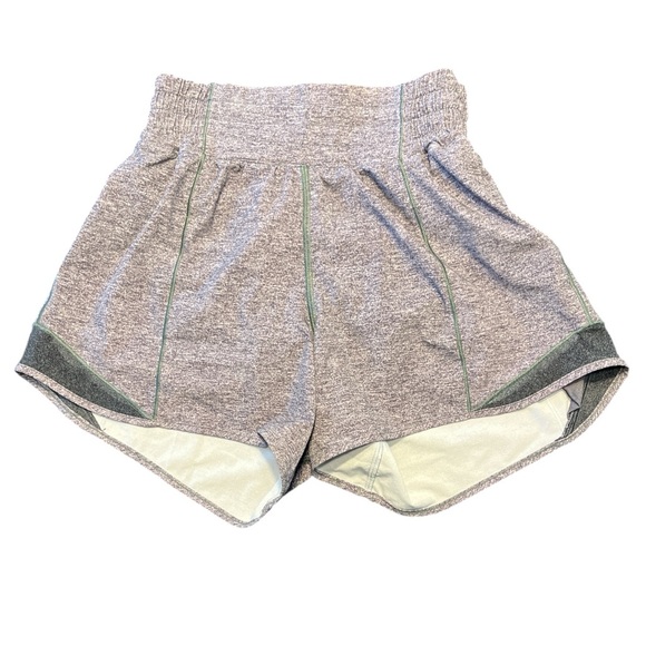 Lululemon athletica - Womens - Size 2 - Hotty Hot   Shorts - Picture 2 of 3